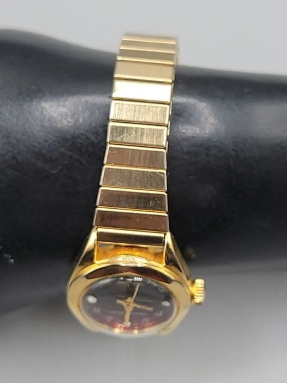 Remington Manual Wind Watch Ladies 24mm Burgundy Dial 6